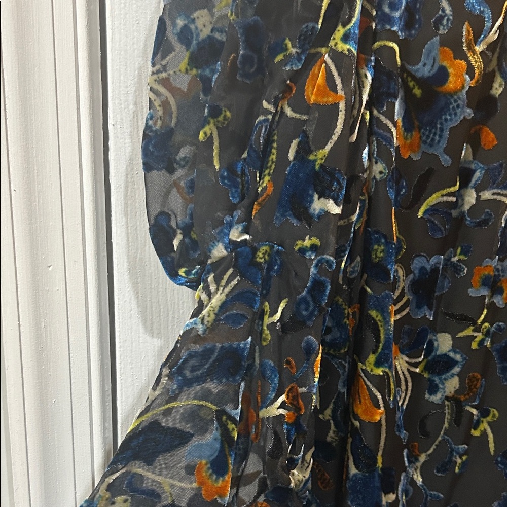 French Connection floral overlay Women's Top - Picture 2 of 8